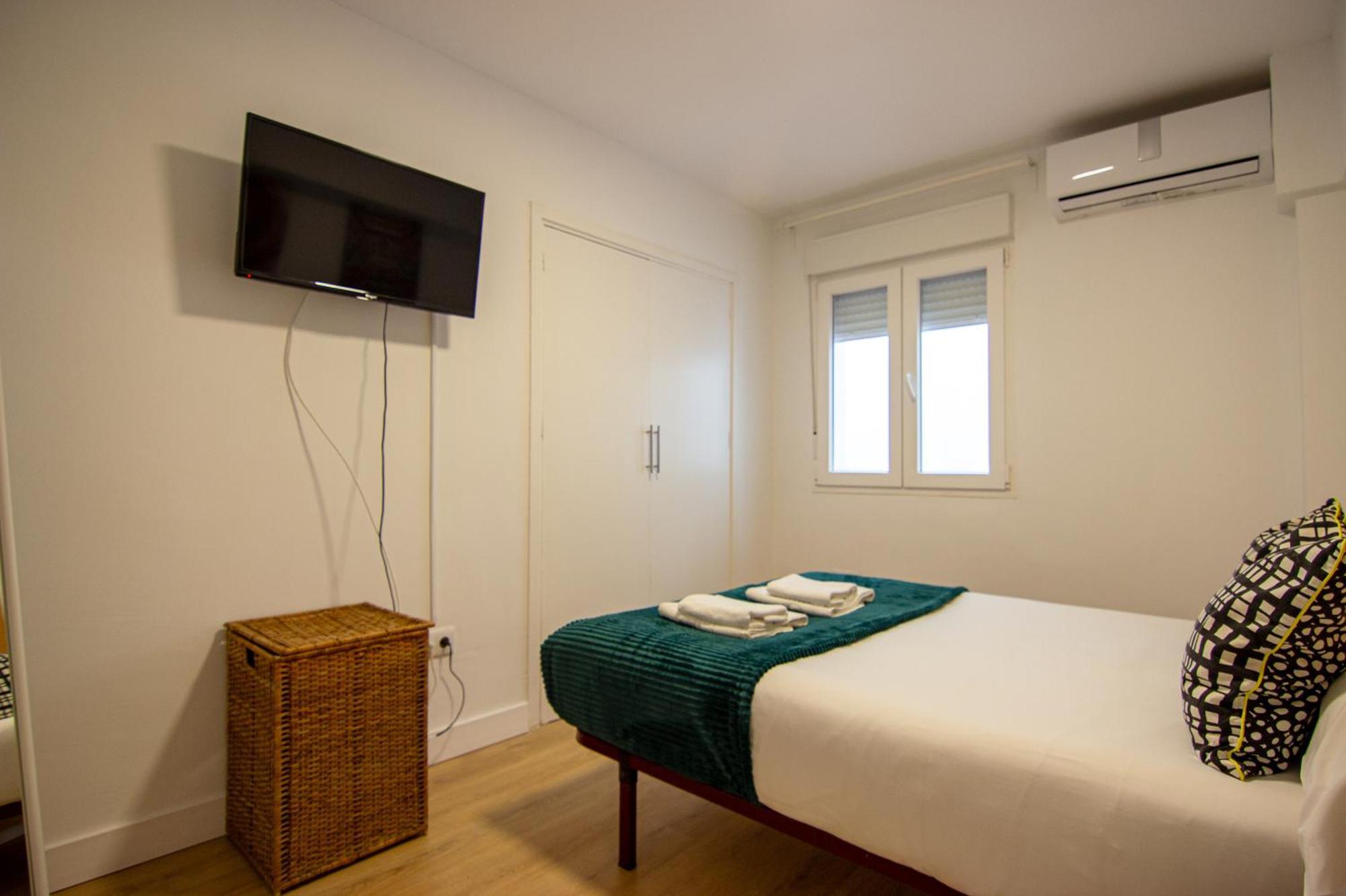 Rentalsevilla Teodosio Luaran gambar