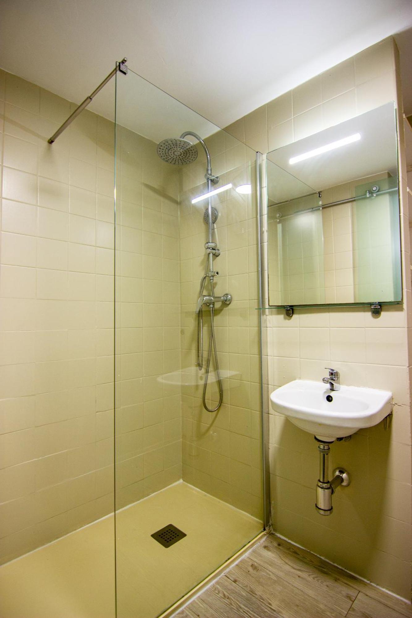 Rentalsevilla Teodosio Luaran gambar