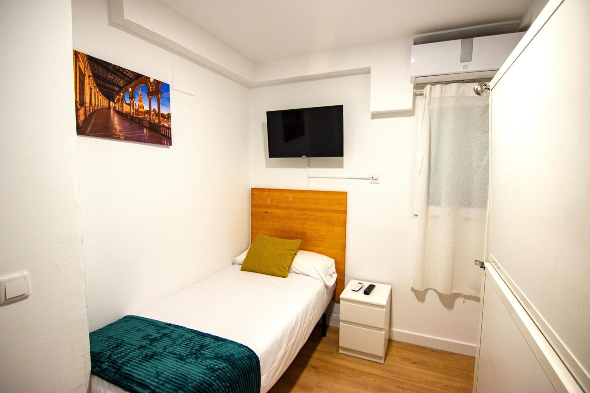 Rentalsevilla Teodosio Luaran gambar